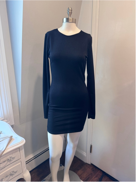 PRETTYLITTLETHING Dresses & Skirts - NWT Pretty Little Thing| Black Long Sleeve Bodycon Dress Size 6